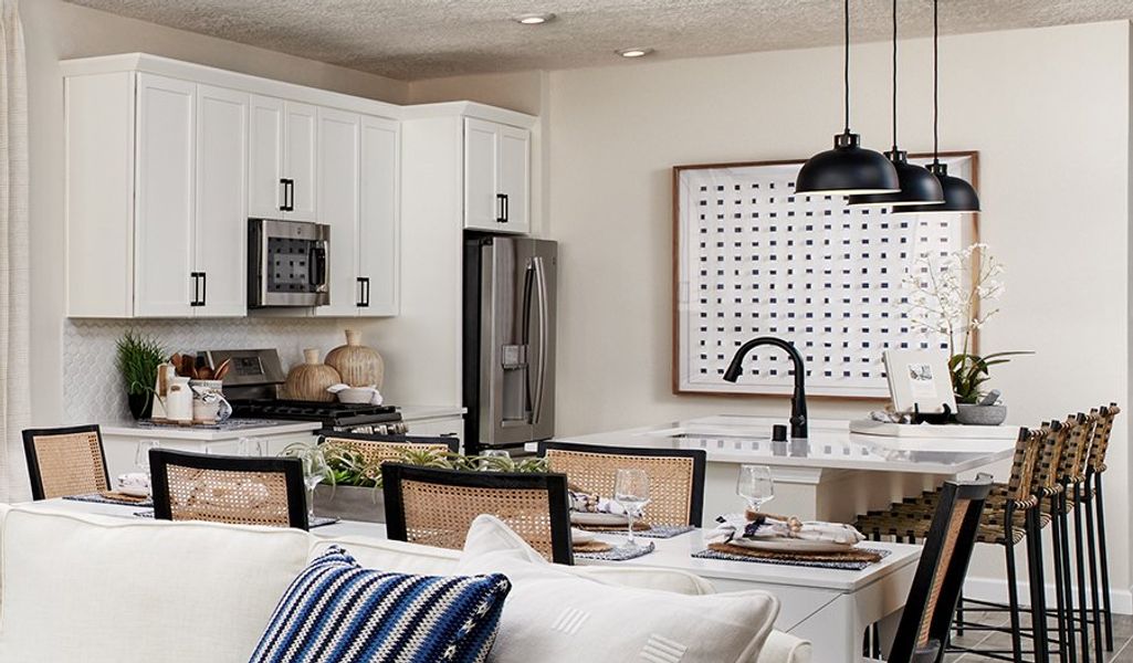 Sapphire-Q920-SeasonsAtBroadmoorHeights living room Crop