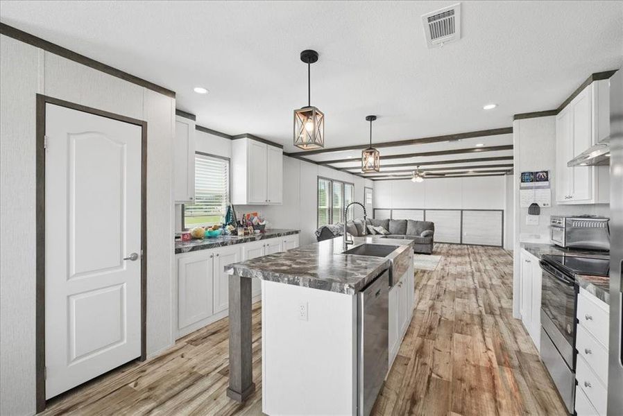 Furnished interior view inside a new home in , Cleburne (Image 13).