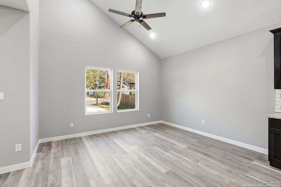 Spacious, unfurnished interior of a new home in , San Antonio (Image 11).