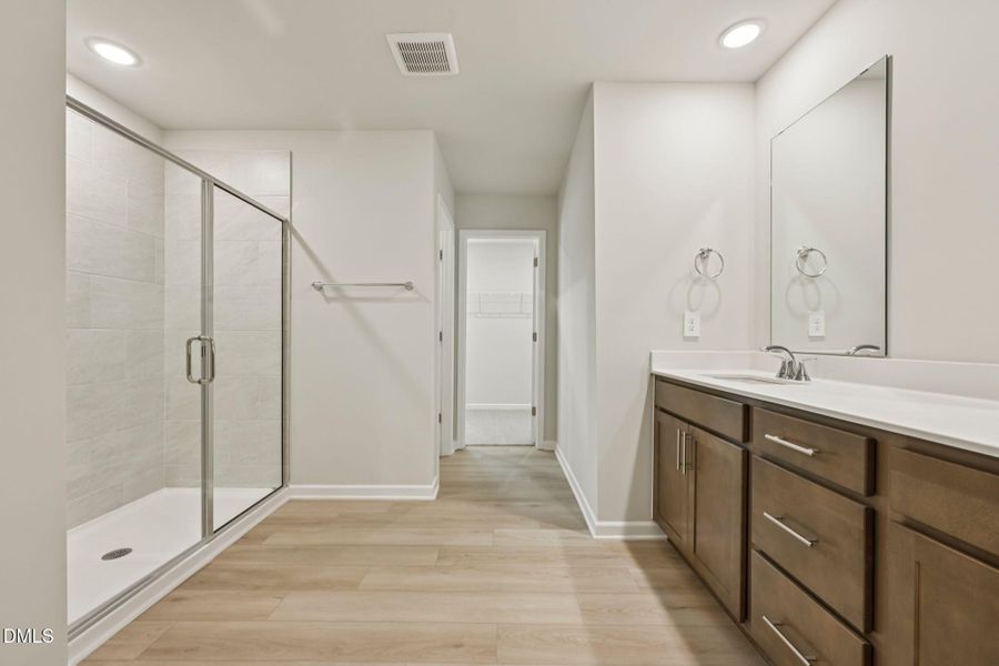 32-web-or-mls-Oak Manor - Raleigh - 153 32-web-or-mls-Oak Manor - Raleigh - 153