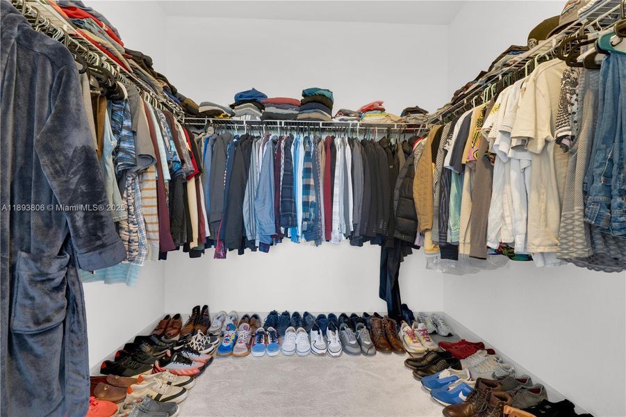 Image 31 of a home in .