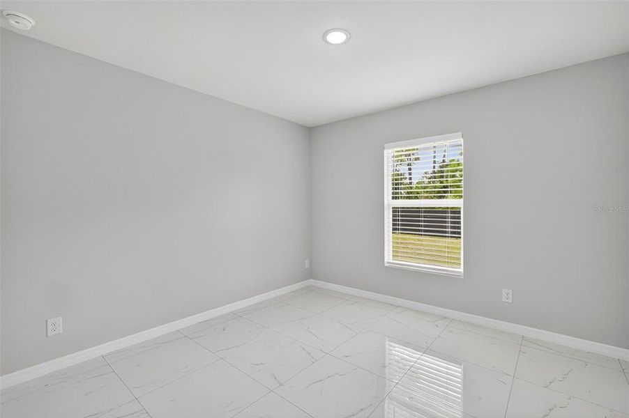 Spacious, unfurnished interior of a new home in , Lehigh Acres (Image 19).