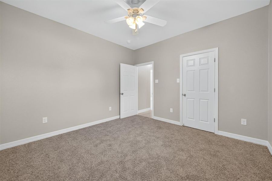 Spacious, unfurnished interior of a new home in , Houston (Image 22).
