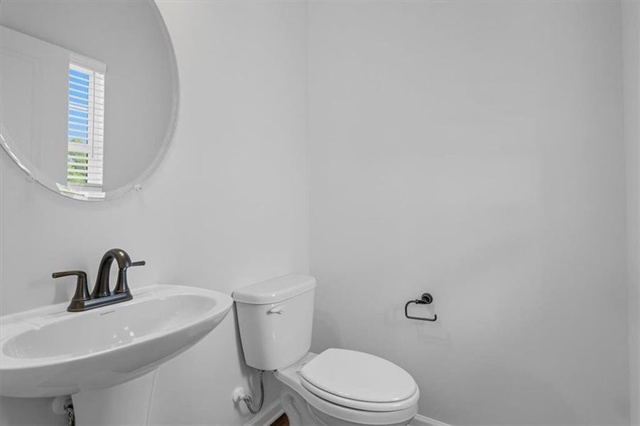 Image 37 of a home in Meadow Pines.