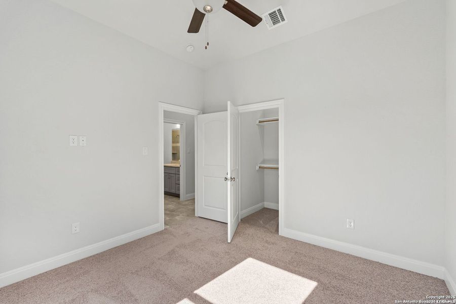 Spacious, unfurnished interior of a new home in , Seguin (Image 14).