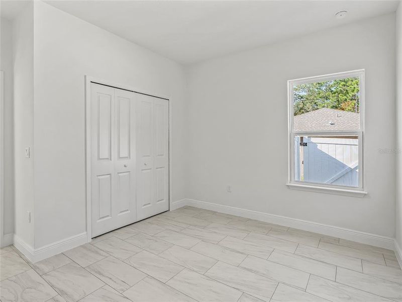 Spacious, unfurnished interior of a new home in , Ocala (Image 33).