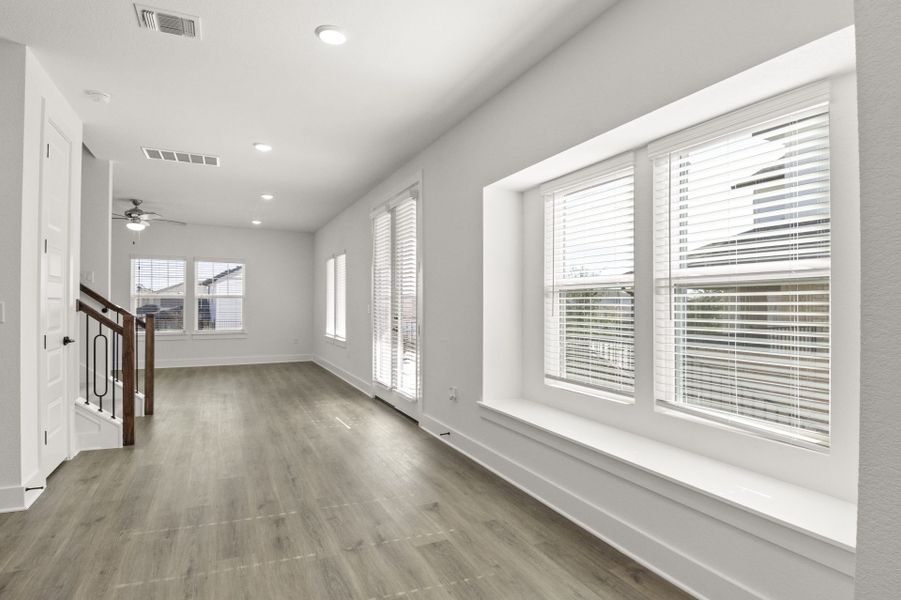 Spacious, unfurnished interior of a new home in Easton Park, Austin (Image 19).