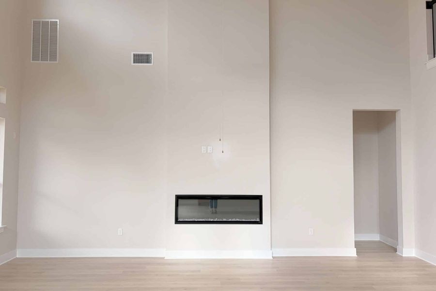 Spacious, unfurnished interior of a new home in The Grove at Blackhawk, Pflugerville (Image 14). Spacious, unfurnished interior of a new home in The Grove at Blackhawk, Pflugerville (Image 14).