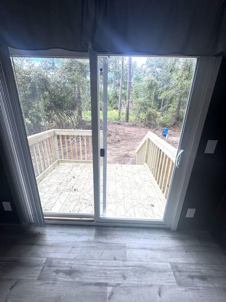 Spacious, unfurnished interior of a new home in , Round O (Image 6).