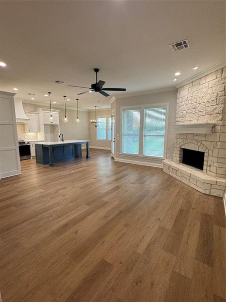 Spacious, unfurnished interior of a new home in , Waco (Image 10).