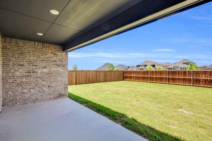 Exterior details and patio area of a home in Polo Ridge, Forney (Image 4).