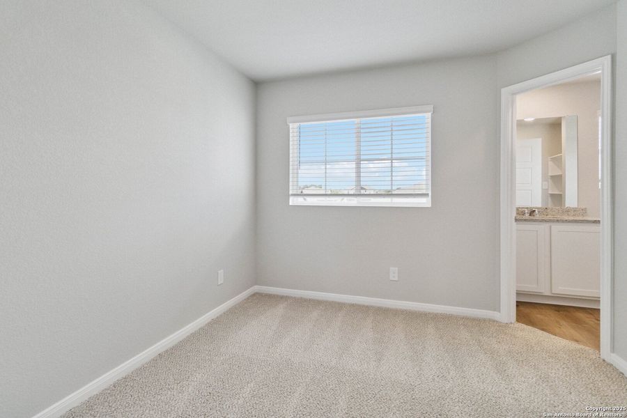 Spacious, unfurnished interior of a new home in , Converse (Image 13).