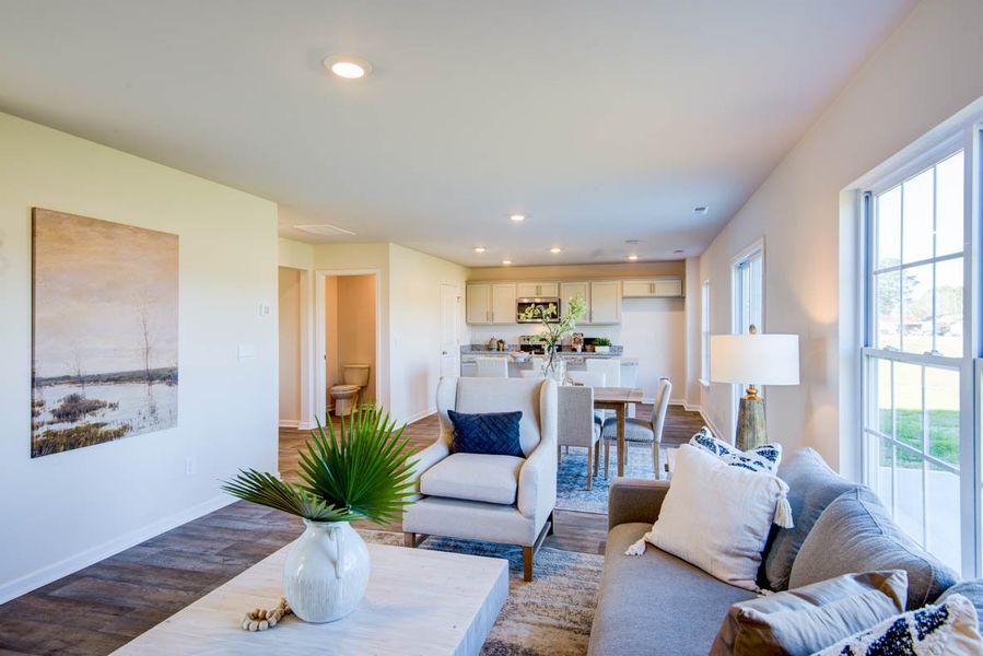 Representative furnished interior of a home built from the Penwell by D.R. Horton in Carter Ridge, Greenville (Image 33).