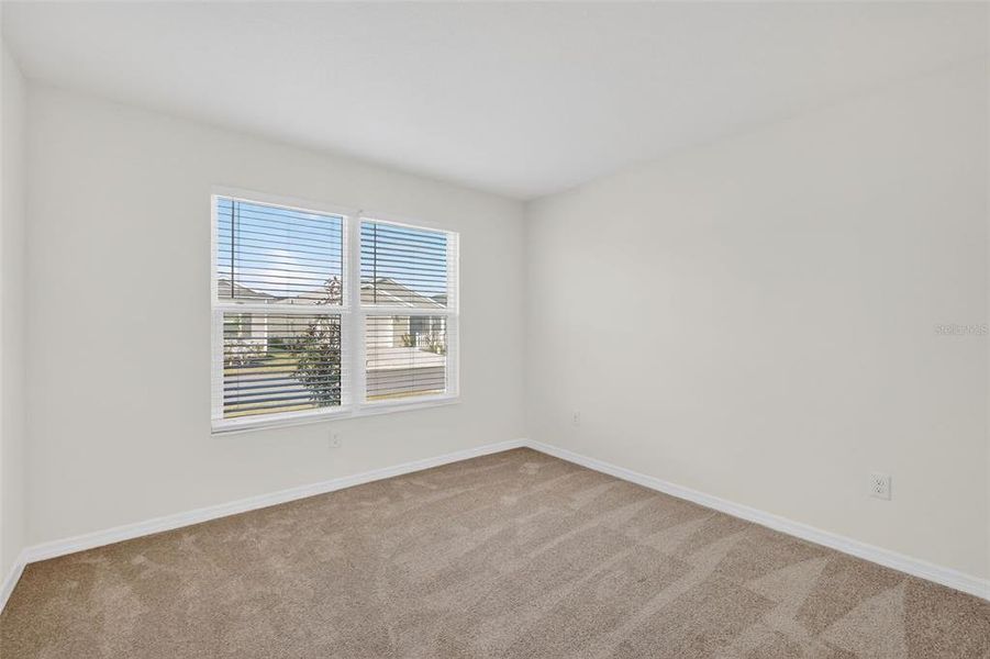 Spacious, unfurnished interior of a new home in , The Villages (Image 27).