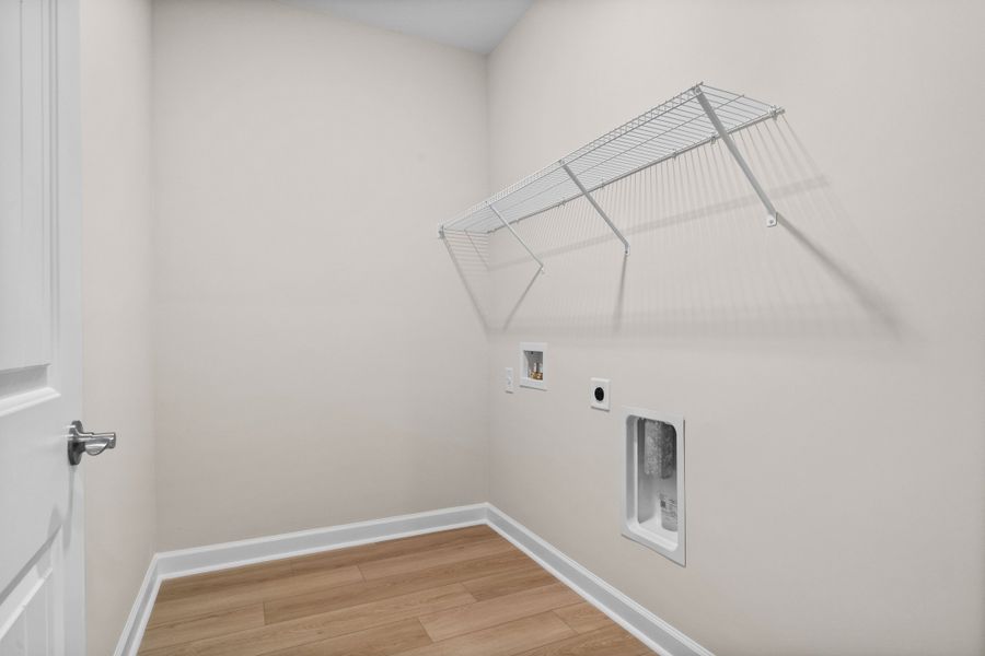 Spacious, unfurnished interior of a new home in Waterbridge, Myrtle Beach (Image 24).