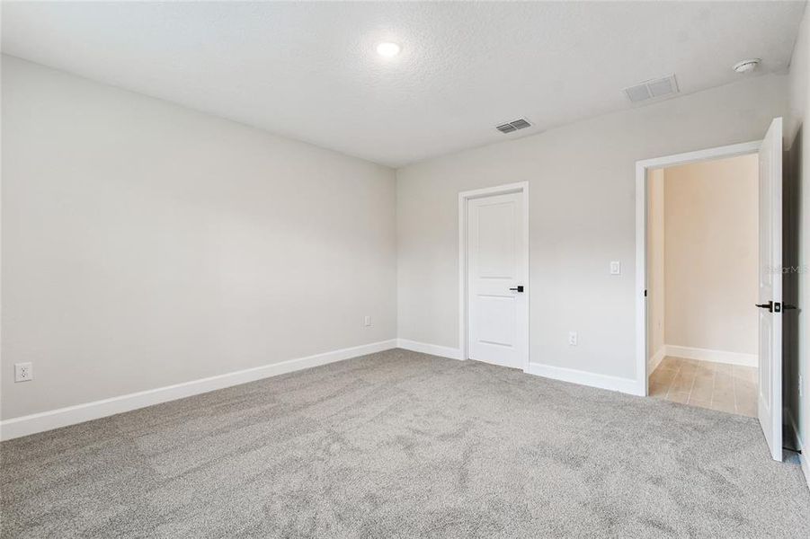 Spacious, unfurnished interior of a new home in , Dunnellon (Image 12). Spacious, unfurnished interior of a new home in , Dunnellon (Image 12).