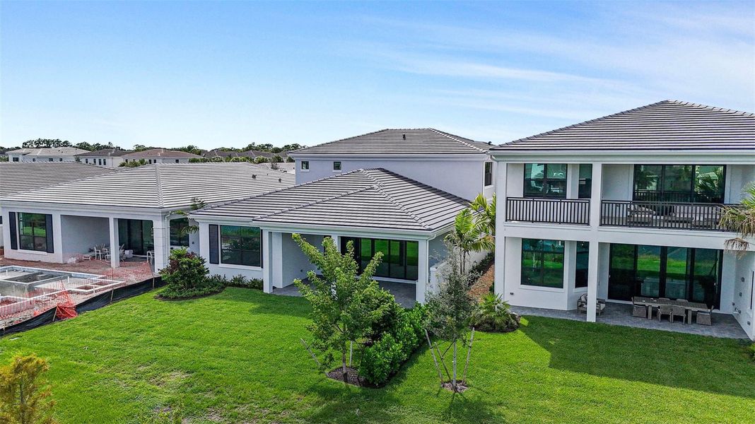 Exterior details and patio area of a home in , Palm Beach Gardens (Image 3).