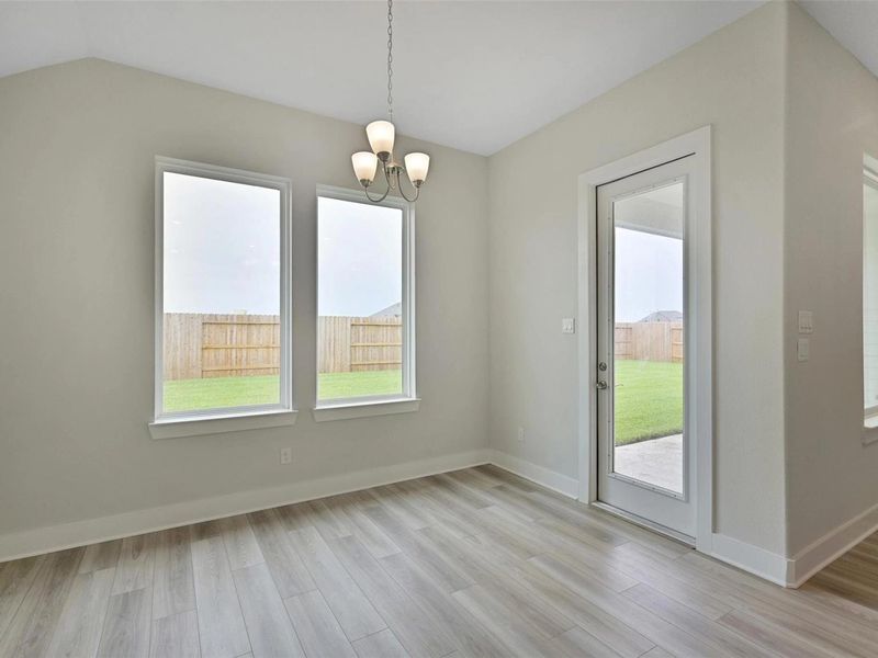Spacious, unfurnished interior of a new home in Lago Mar, Santa Fe (Image 27).