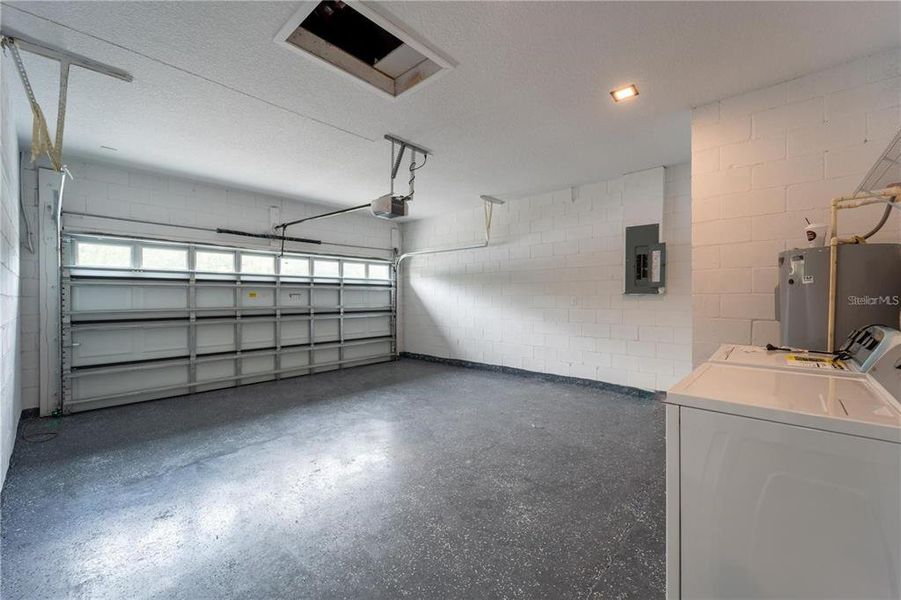 Spacious, unfurnished interior of a new home in , Apopka (Image 18).