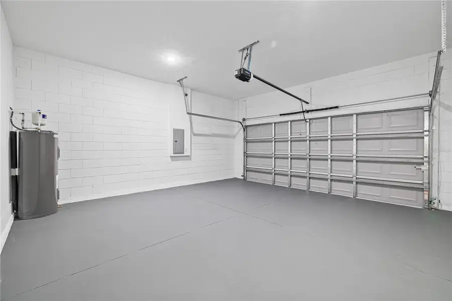 Spacious, unfurnished interior of a new home in , Ocala (Image 19). Spacious, unfurnished interior of a new home in , Ocala (Image 19).