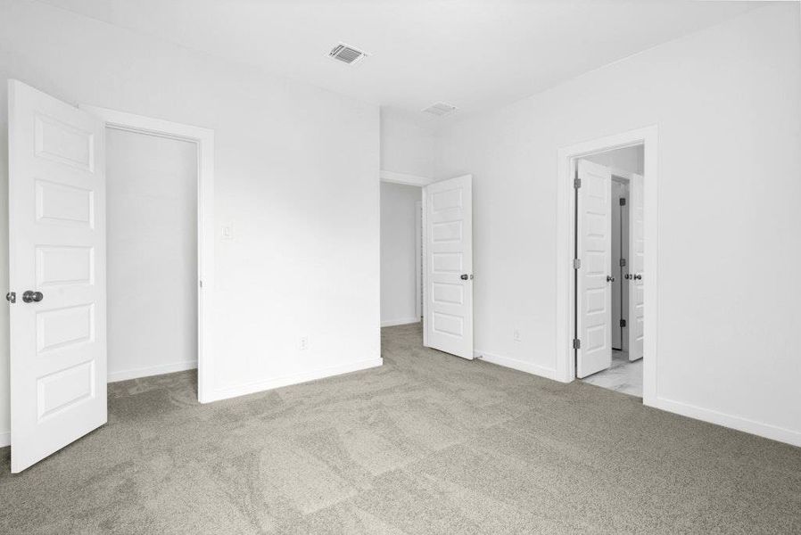 Spacious, unfurnished interior of a new home in Santa Rita Ranch, Liberty Hill (Image 13). Spacious, unfurnished interior of a new home in Santa Rita Ranch, Liberty Hill (Image 13).