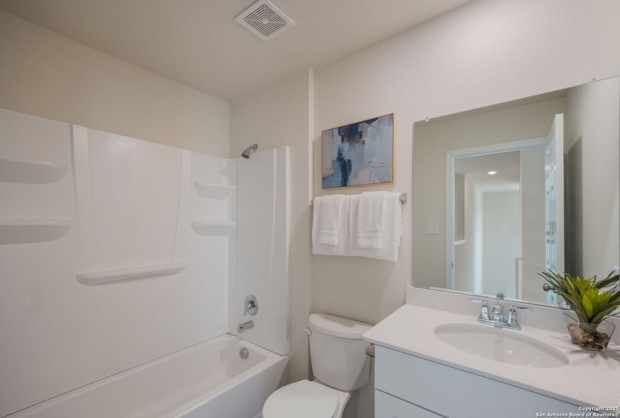 Furnished interior view inside a new home in Cinco Lakes, San Antonio (Image 8). Furnished interior view inside a new home in Cinco Lakes, San Antonio (Image 8).