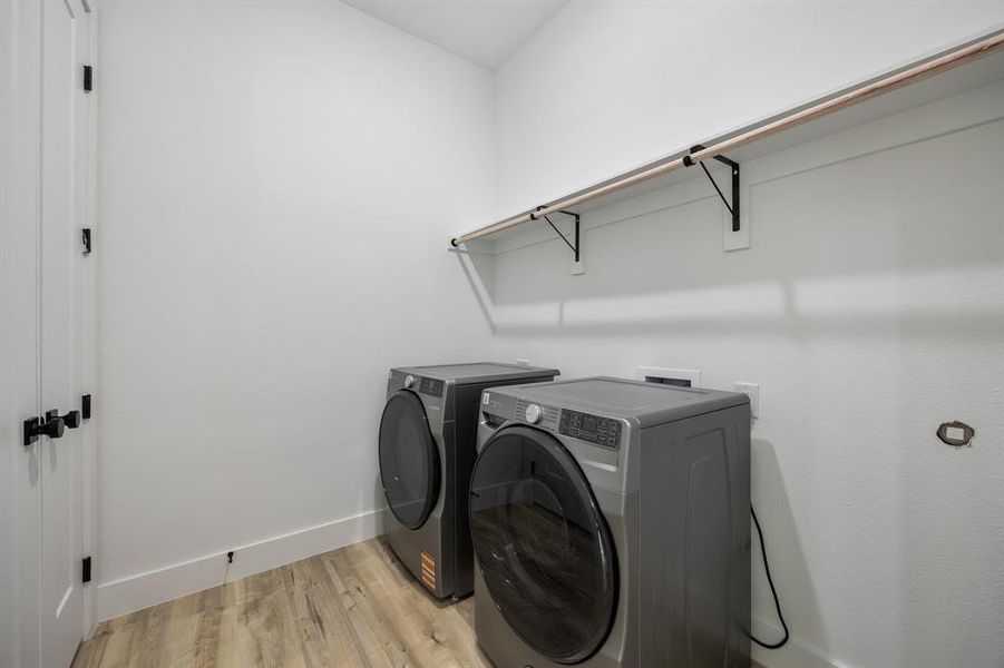 Close-up of interior finishes inside a home in , Dallas (Image 20).