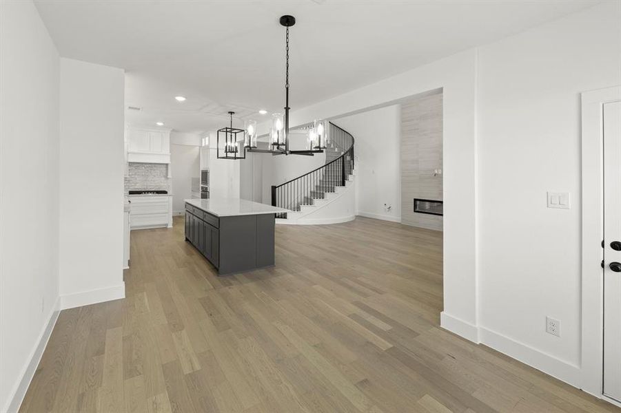 13. 5701 Burford - Dining (2)