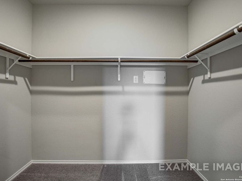 Spacious, unfurnished interior of a new home in Agave, San Antonio (Image 25).