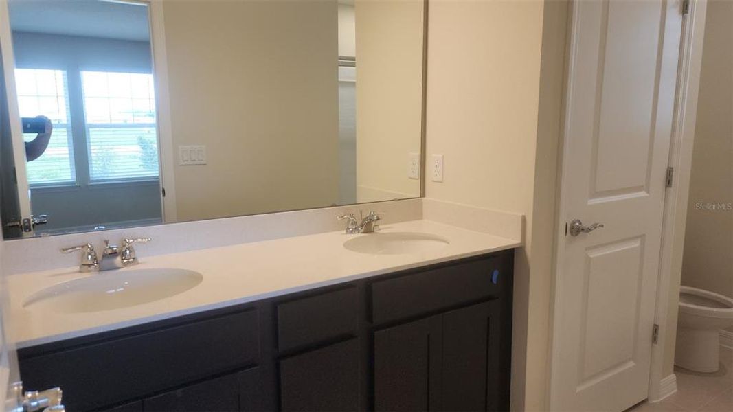 Image 42 of a home in .