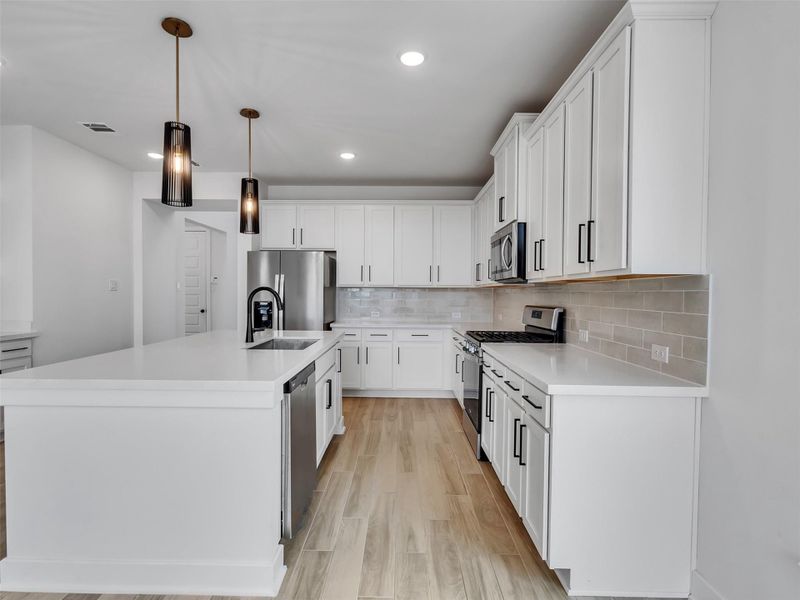 Furnished interior view inside a new home in Cross Creek West, Fulshear (Image 15).