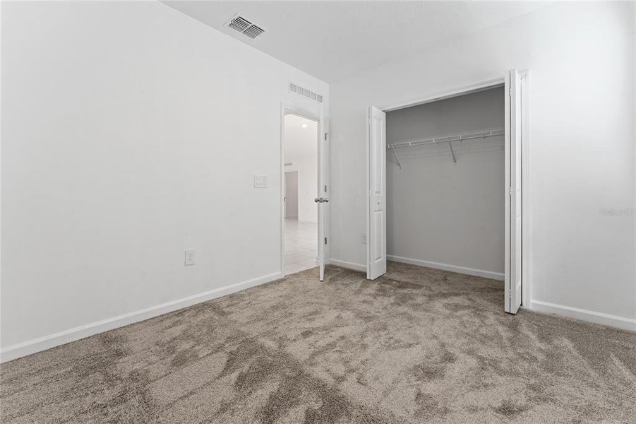 Spacious, unfurnished interior of a new home in Lawson Dunes, Haines City (Image 14).