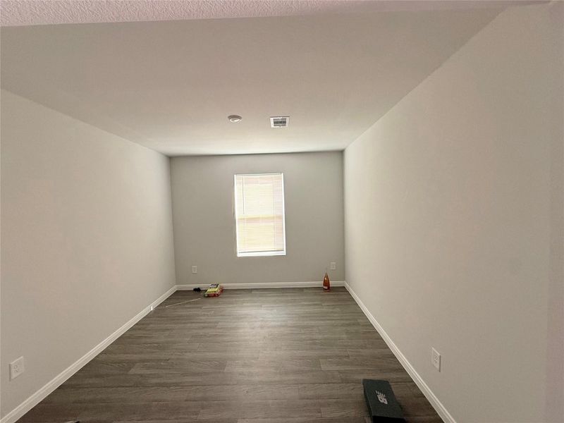 Spacious, unfurnished interior of a new home in Grand Oaks Reserve, Cleveland (Image 8). Spacious, unfurnished interior of a new home in Grand Oaks Reserve, Cleveland (Image 8).