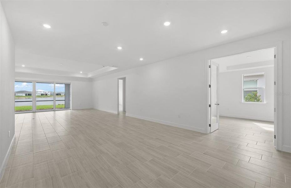 Spacious, unfurnished interior of a new home in Reagan Landing, Bradenton (Image 28). Spacious, unfurnished interior of a new home in Reagan Landing, Bradenton (Image 28).