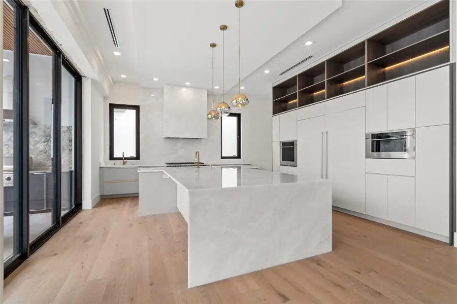 2D floor plan layout of this home in , Pompano Beach, FL (Image 5).