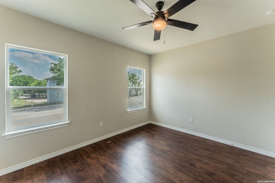 Spacious, unfurnished interior of a new home in , San Antonio (Image 18).