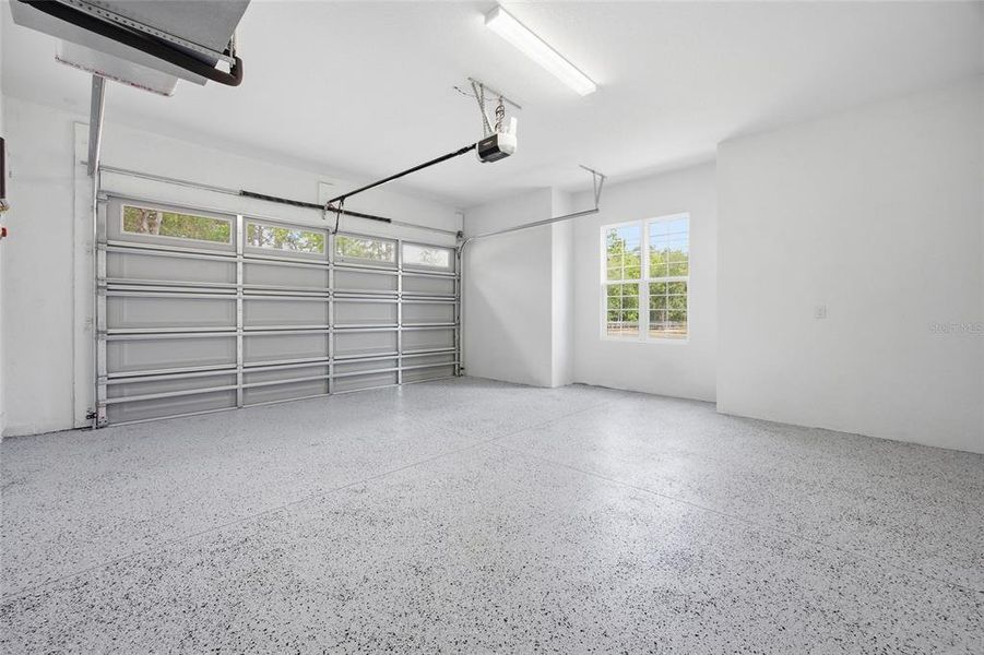 Spacious, unfurnished interior of a new home in , Dunnellon (Image 35). Spacious, unfurnished interior of a new home in , Dunnellon (Image 35).