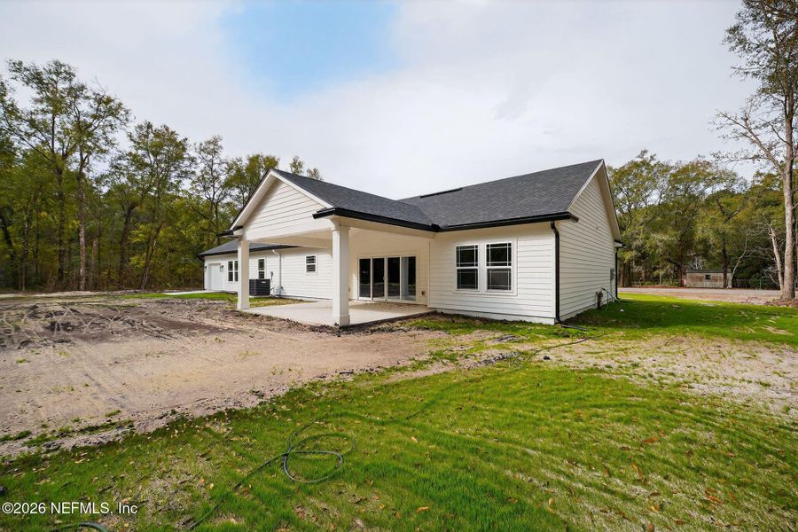 Exterior details and patio area of a home in , Middleburg (Image 20).
