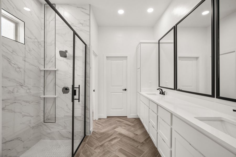 Representative furnished interior of a home built from the Sand Hills by LEH. Homes in Tierra Del Este 90, El Paso (Image 20). Representative furnished interior of a home built from the Sand Hills by LEH. Homes in Tierra Del Este 90, El Paso (Image 20).