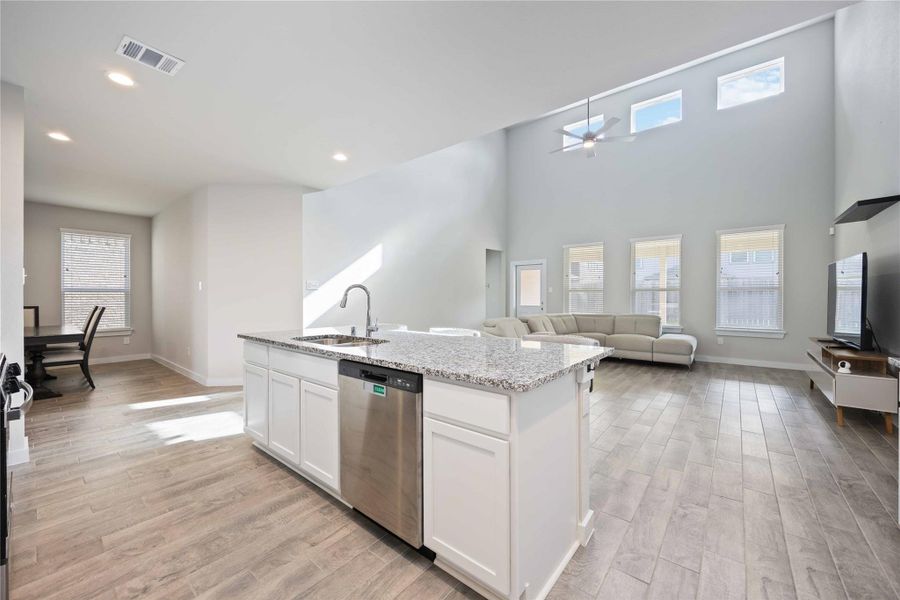 Furnished interior view inside a new home in Eagle Landing, Houston (Image 17). Furnished interior view inside a new home in Eagle Landing, Houston (Image 17).