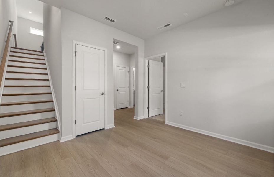 Spacious, unfurnished interior of a new home in Prestwick, Apex (Image 13).