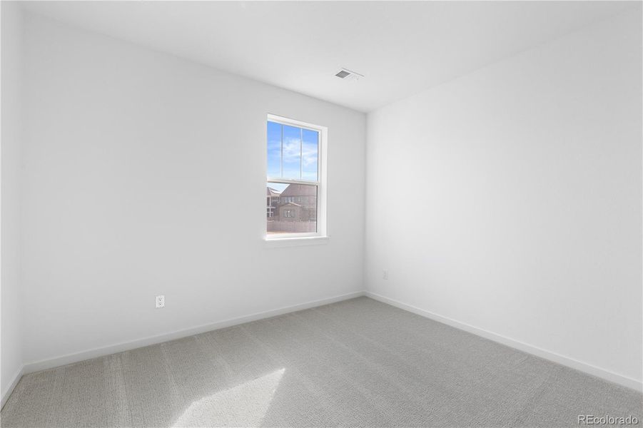 Model Representational Photo