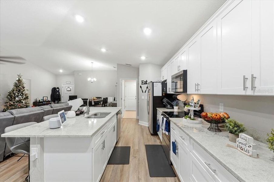 Furnished interior view inside a new home in , Auburndale (Image 17).
