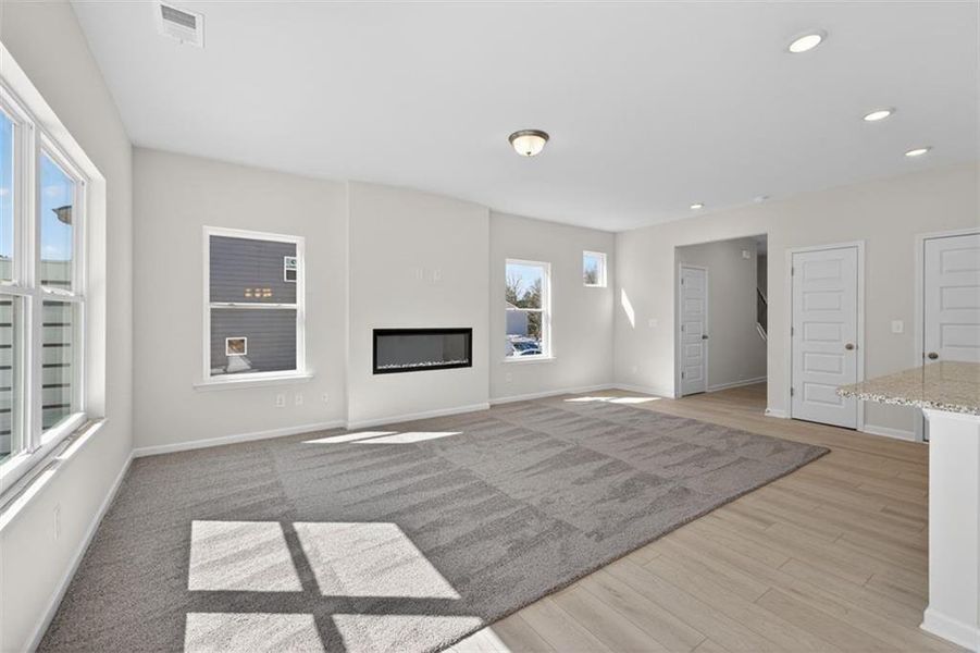 Spacious, unfurnished interior of a new home in Fuller Station, Loganville (Image 16).