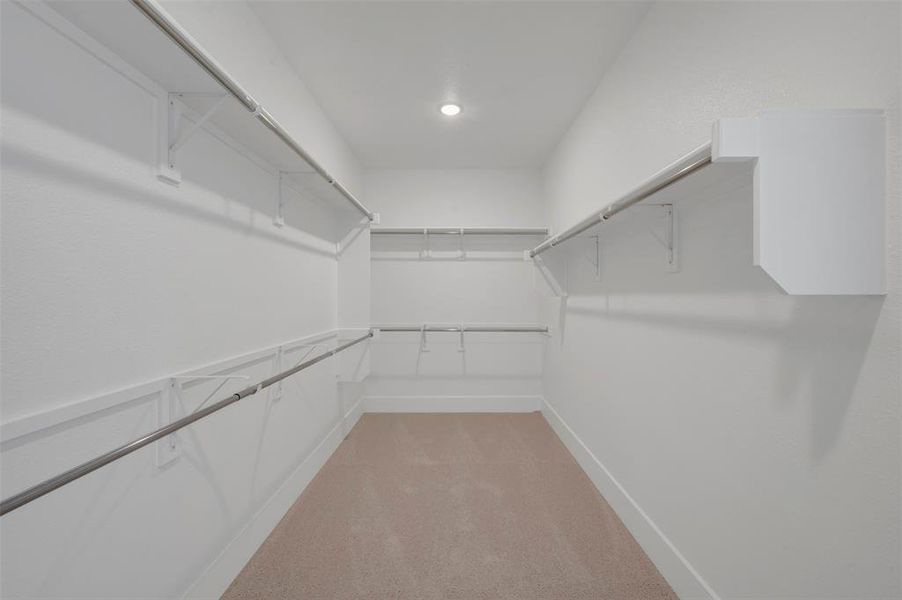 Spacious, unfurnished interior of a new home in Wellington, Haslet (Image 22).