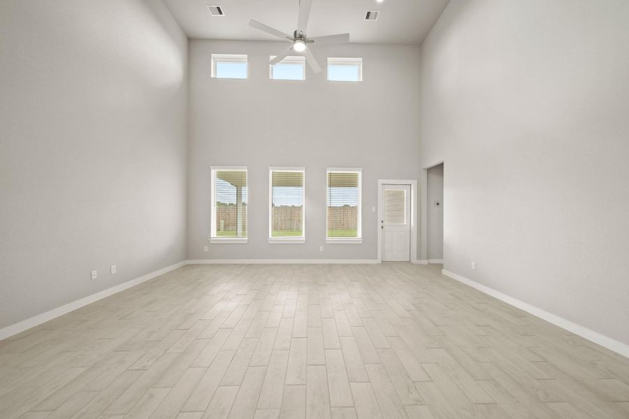 Spacious, unfurnished interior of a new home in Beacon Hill, Waller (Image 25). Spacious, unfurnished interior of a new home in Beacon Hill, Waller (Image 25).