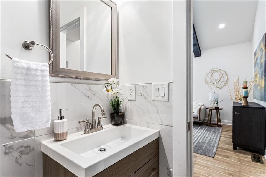 Furnished interior view inside a new home in , Atlanta (Image 36).