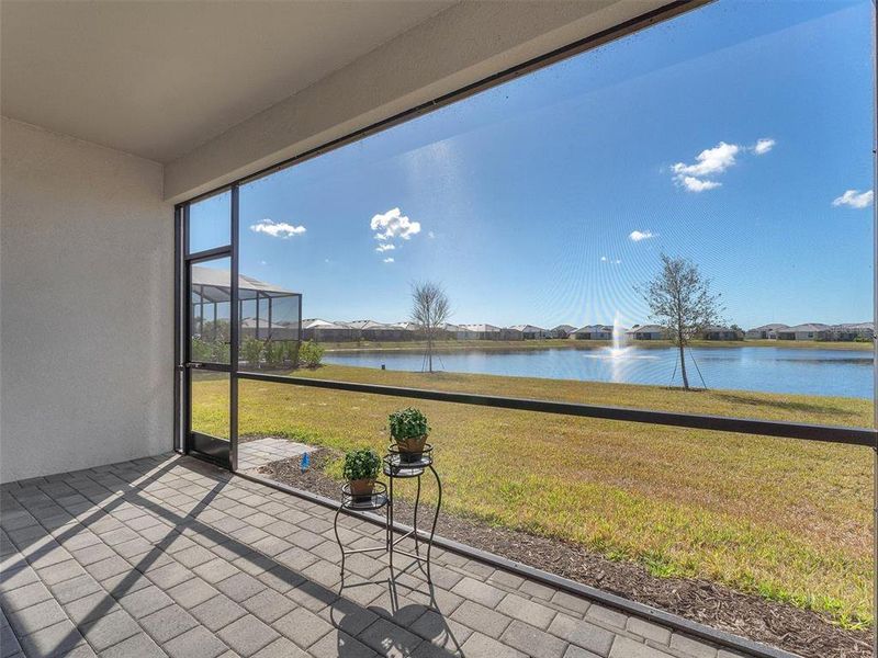 Exterior details and patio area of a home in , Port Charlotte (Image 22).