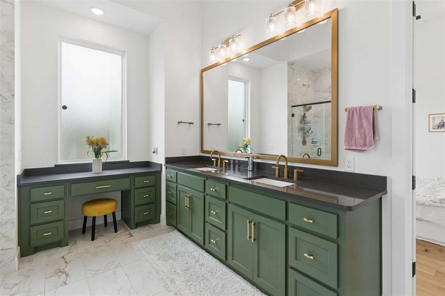 Furnished interior view inside a new home in , Rockwall (Image 15).