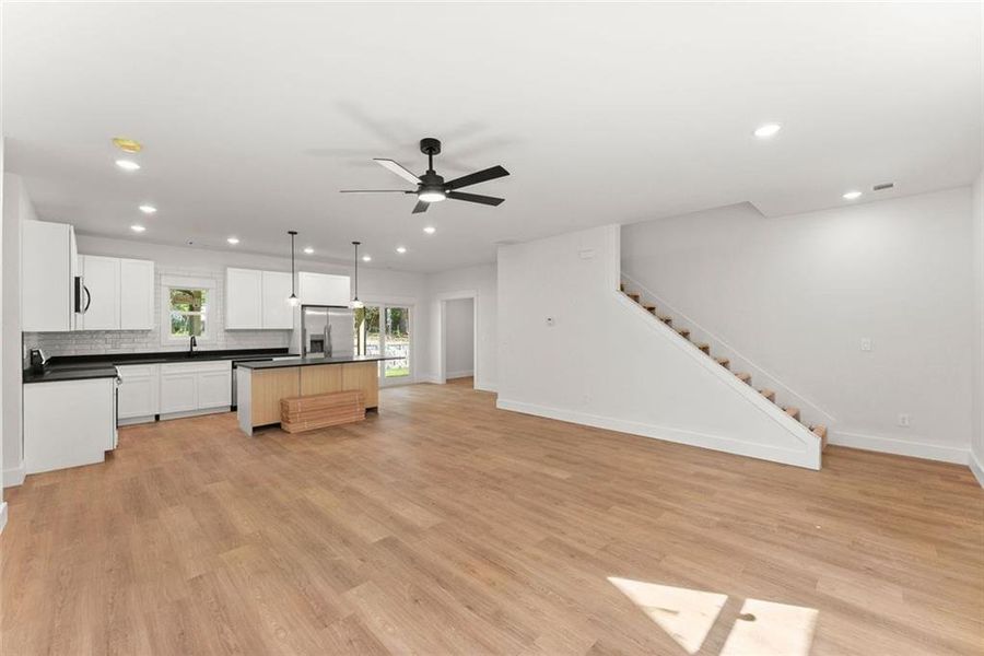 Spacious, unfurnished interior of a new home in , Gainesville (Image 32). Spacious, unfurnished interior of a new home in , Gainesville (Image 32).